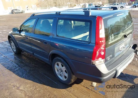 2005 Volvo Xc70 2.5T Awd z USA, uszkodzony, nr VIN YV1SZ592351198665